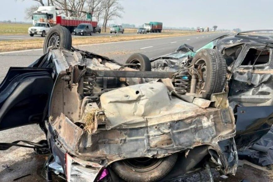 Tres personas murieron tras un choque múltiple en la Ruta 7, entre San Andrés de Giles y Carmen de Areco.