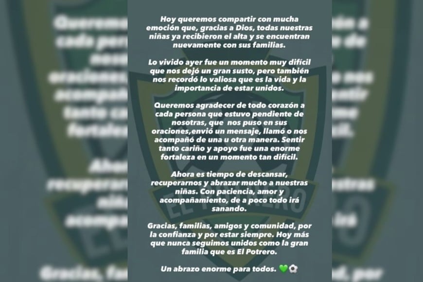 Las familias acompañan la recuperación de las jóvenes futbolistas.