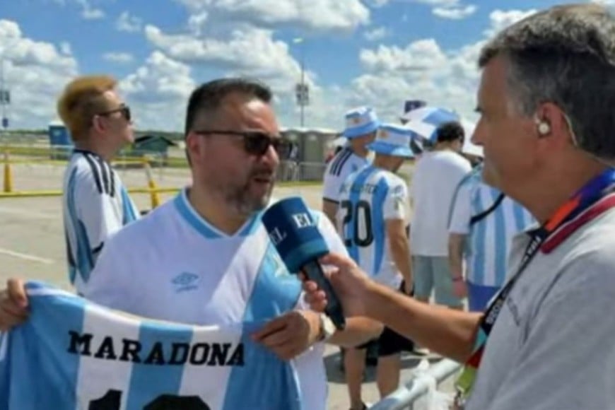 "Le puse Maradona a mi hijo", contó emocionado uno de los hinchas guatemalteco.