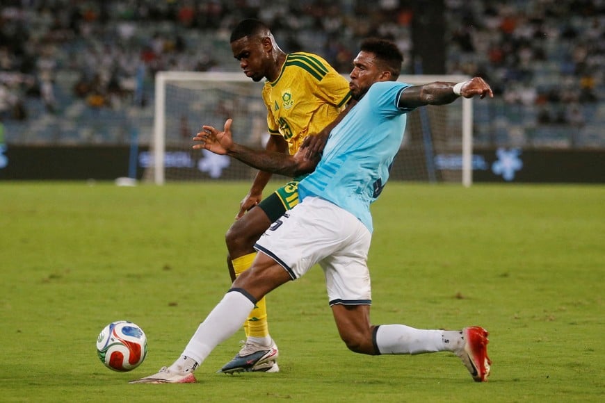 Soccer Football - International Friendly - South Africa v Panama - Moses Mabhida Stadium, Durban, South Africa - March 27, 2026
South Africa's Jayden Adams in action with Panama's Roderick Miller REUTERS/Rogan Ward