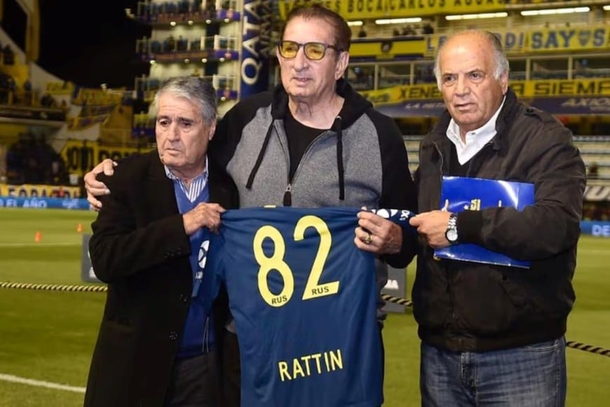 Antonio Rattín recibió homenajes por su trayectoria deportiva.