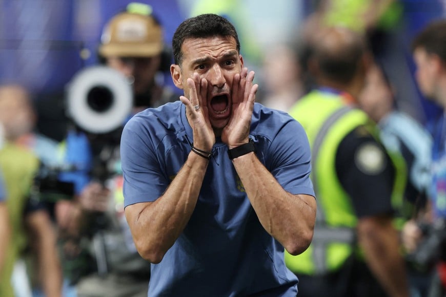Soccer Football - FIFA World Cup 2026 - Round of 16 - Argentina v Egypt - Atlanta Stadium, Atlanta, Georgia, U.S. - July 7, 2026
Argentina coach Lionel Scaloni reacts REUTERS/Amanda Perobelli