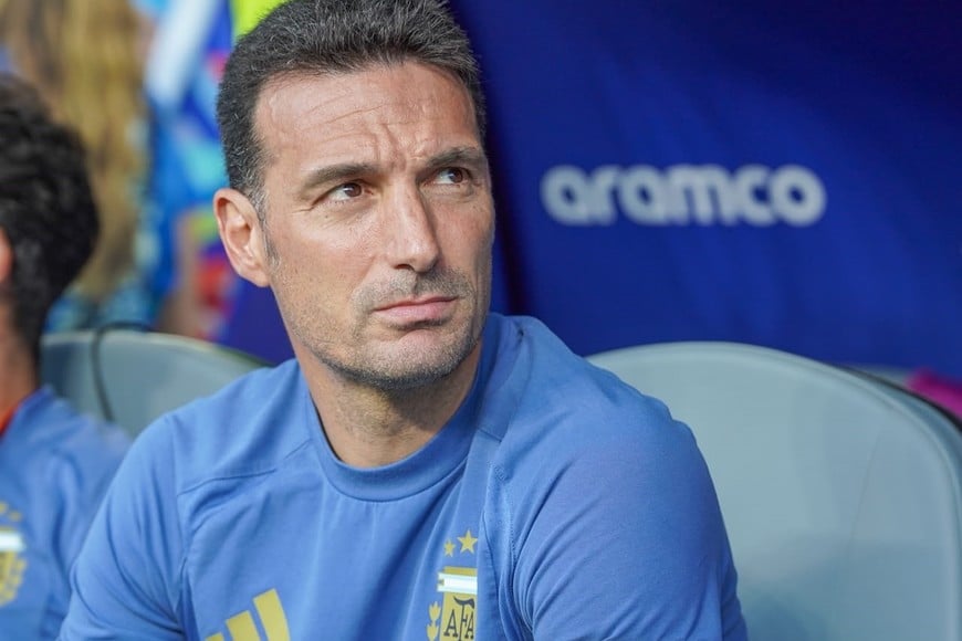 Scaloni en Argentina-Suiza. Foto: Fernando Nicola