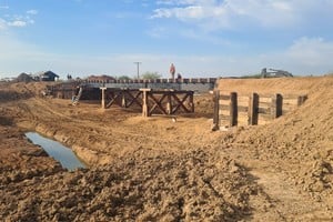 El administrador general de la Dirección Provincial de Vialidad, Pablo Seghezzo, explicó que el puente tiene 30 metros de longitud