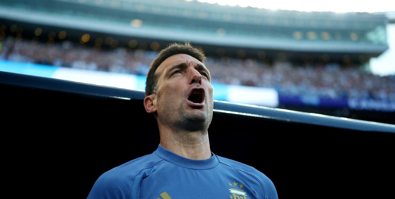 Soccer Football - FIFA World Cup 2026 - Quarter Final - Argentina v Switzerland - Kansas City Stadium, Kansas City, Missouri, U.S. - July 11, 2026
Argentina coach Lionel Scaloni during the national anthems before the match REUTERS/Agustin Marcarian