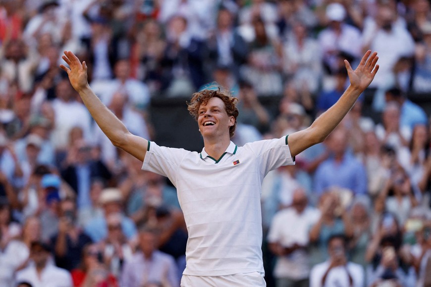 Tennis - Wimbledon - All England Lawn Tennis and Croquet Club, London, Britain - July 12, 2026
Italy's Jannik Sinner celebrates after winning his final match against Germany's Alexander Zverev REUTERS/Andrew Couldridge TPX IMAGES OF THE DAY