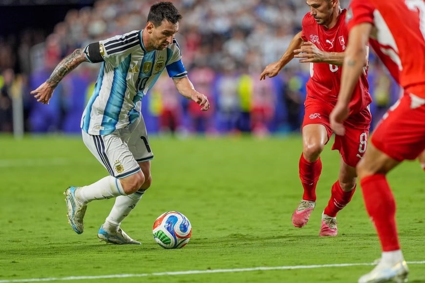 Messi en el partido ante Suiza. Foto: Fernando Nicola