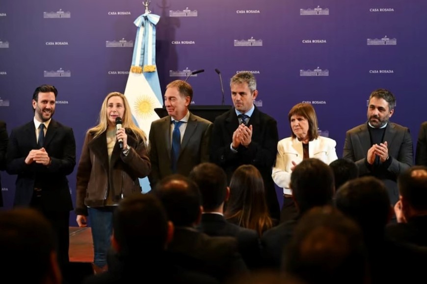 El último encuentro de los miembros del Ejecutivo y los legisladores. Crédito: Presidencia