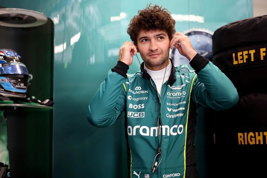 Equipo Aston Martin reemplazo de Fernando Alonso por Jack Crawford
