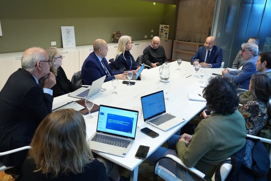 Ante diplomáticos y empresarios, Santa Fe presentó Bussines Forum en la Casa de la provincia en CABA. Foto: Gobierno de Santa Fe