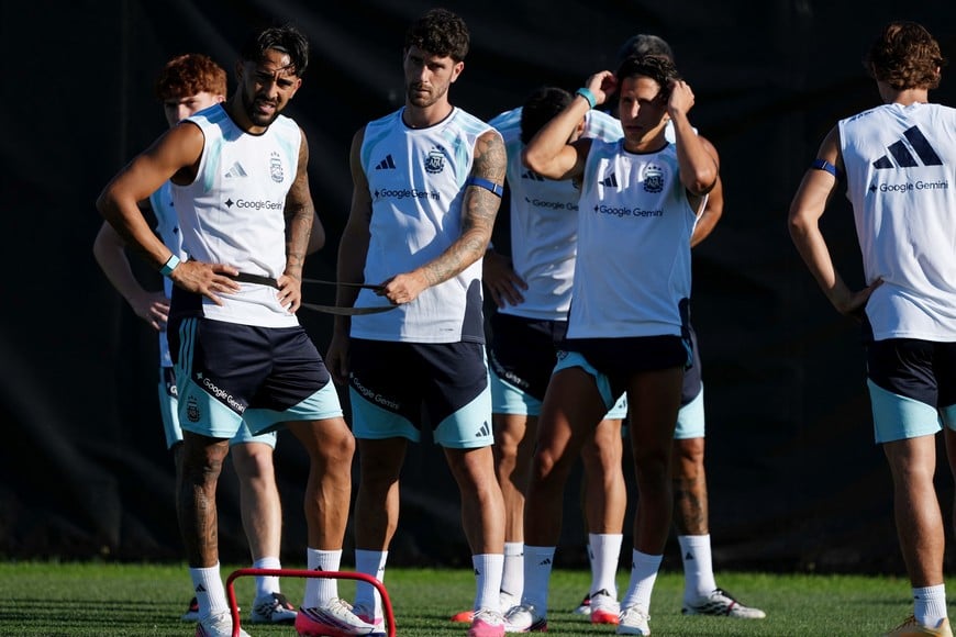 Soccer Football - FIFA World Cup 2026 - Argentina Training - Sporting KC Training Centre, Kansas City, Kansas, U.S. - July 12, 2026
Argentina's Nicolas Gonzalez, Marcos Senesi and Giuliano Simeone during training IMAGN IMAGES via Reuters/Jay Biggerstaff