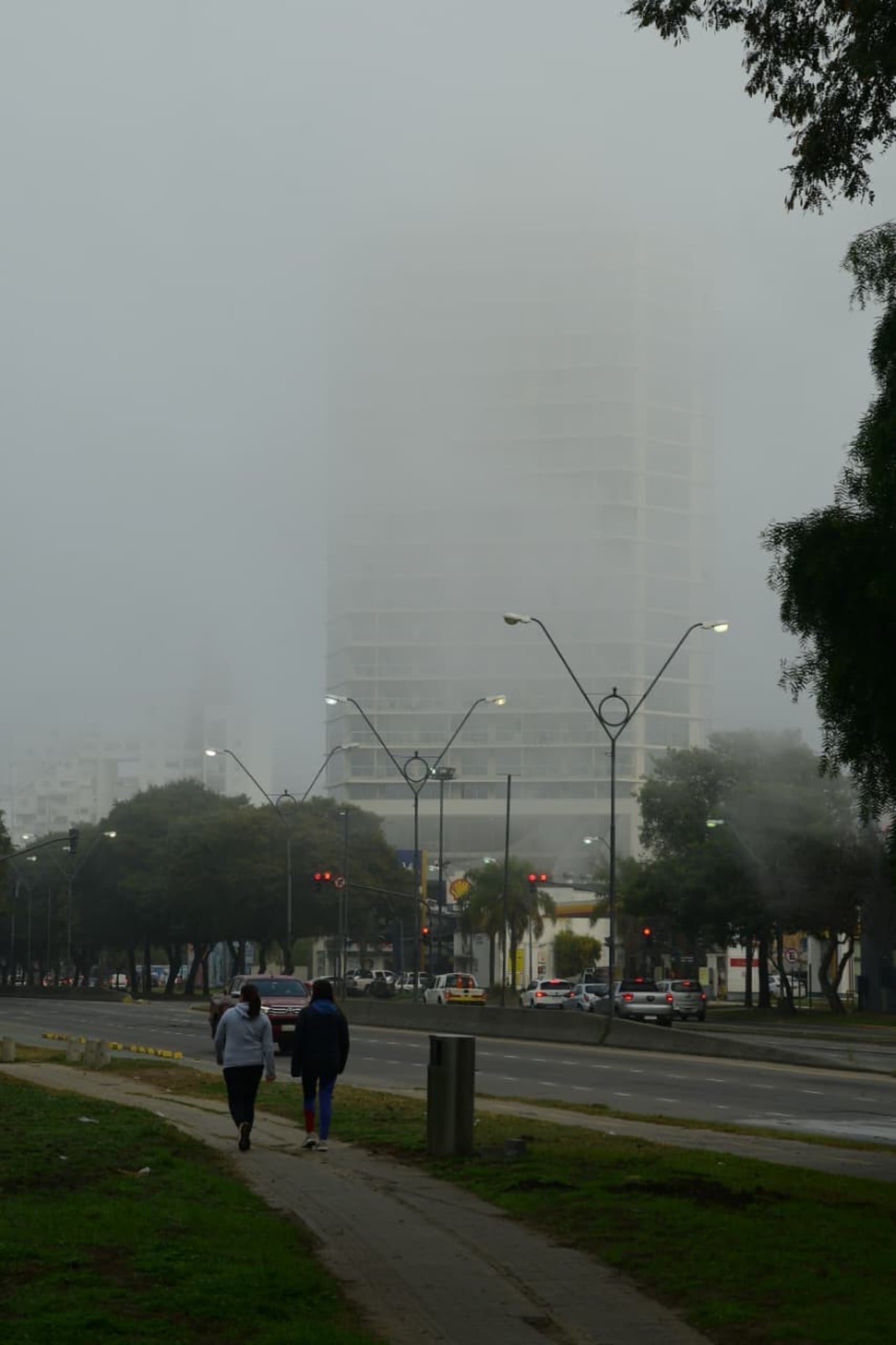 Santa Fe amaneció cubierta por una intensa niebla. Créditos: Guillermo Di Salvatore