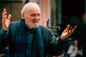 “He compuesto música toda mi vida. Algunas de estas piezas me han acompañado durante décadas y aún hoy vuelvo a ellas”, afirma el actor. Foto: Gentileza Charlie Gray