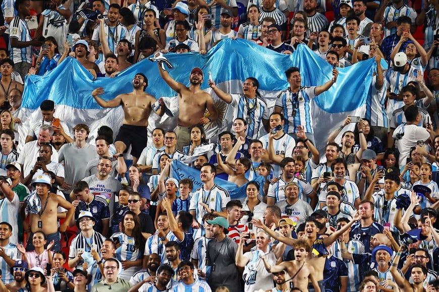Soccer Football - FIFA World Cup 2026 - Quarter Final - Argentina v Switzerland - Kansas City Stadium, Kansas City, Missouri, U.S. - July 11, 2026
Argentina fans celebrate after the match as Argentina qualify for the semi finals of the World Cup REUTERS/Agustin Marcarian
