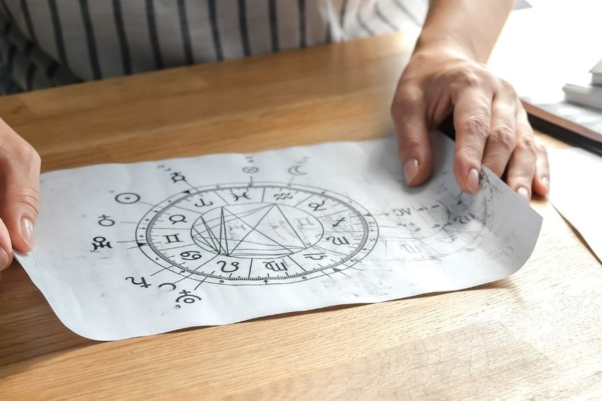 Julio podría traer novedades inesperadas, según la astrología.