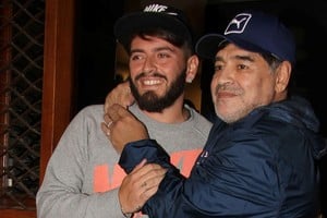 El hijo de Maradona contradijo a Scaloni: “Nada es normal contra Inglaterra”.