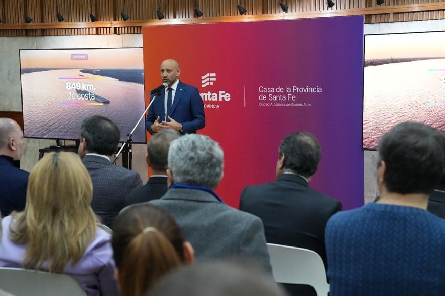 Puccini destacó el potencial exportador de la provincia de Santa Fe.