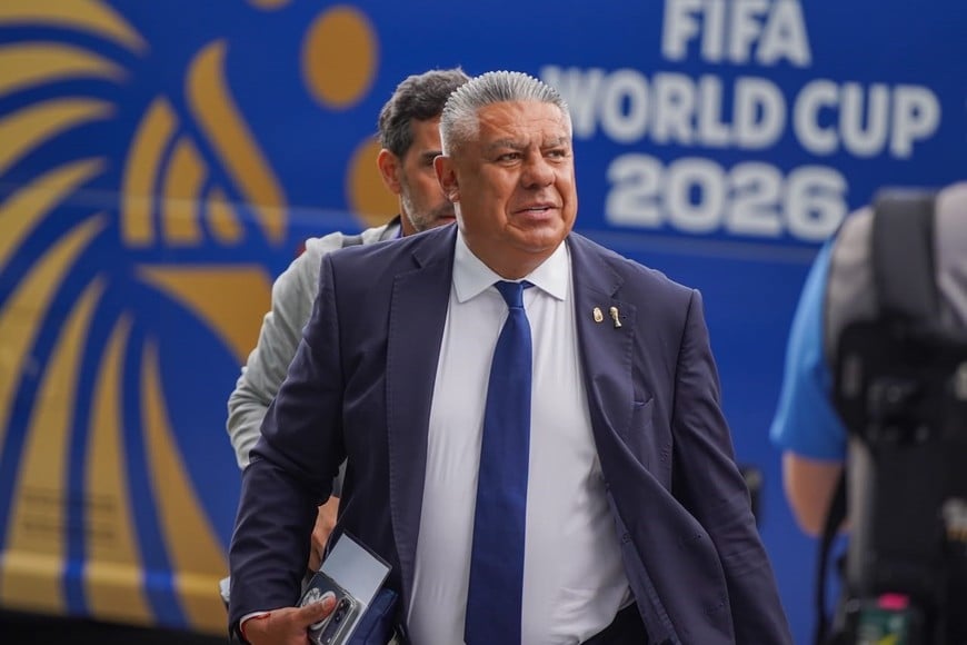 Claudio "Chiqui" Tapia | Así llegaron al estadio la selección Argentina e Inglaterra. Foto: Fernando Nicola