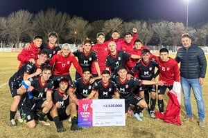 9 de Julio espera por el vencedor de Sanjustino y Colón de Santa Fe. Foto: Prensa Copa Santa Fe.