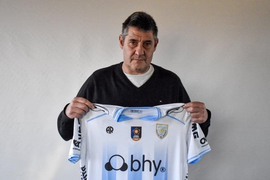 Fernando "Teté" Quiroz firmó contrato con Atlético de Rafaela hasta diciembre de 2027.