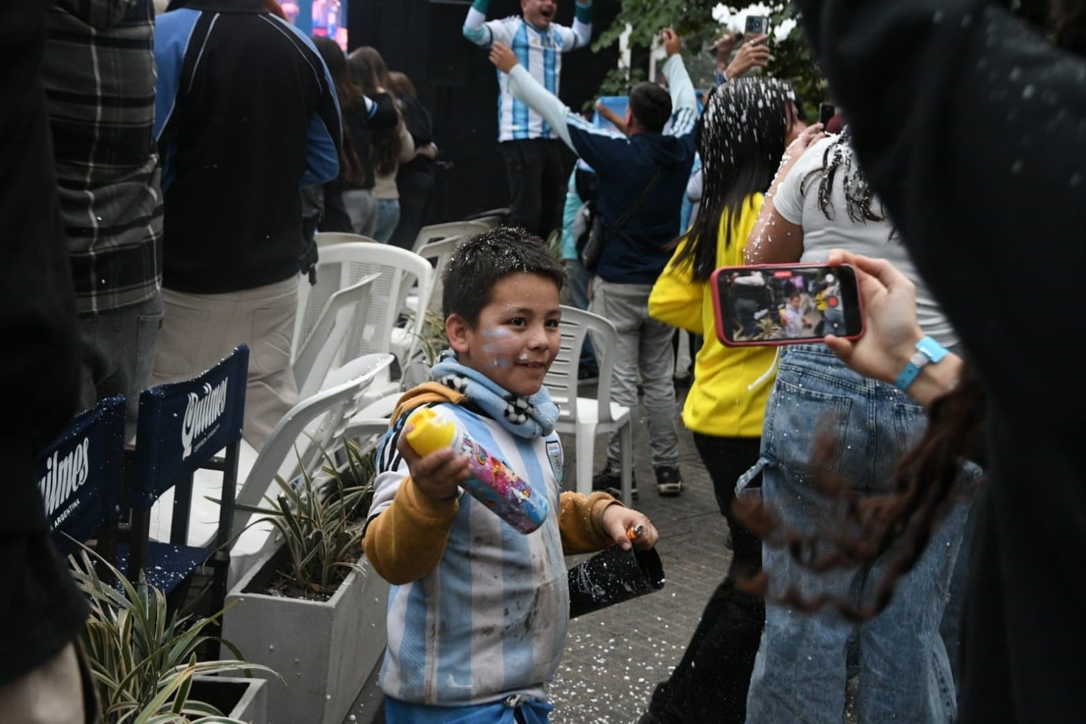 Santa Fe festeja en bulevar la clasificación de Argentina a la final de la Copa del Mundo 2026. 