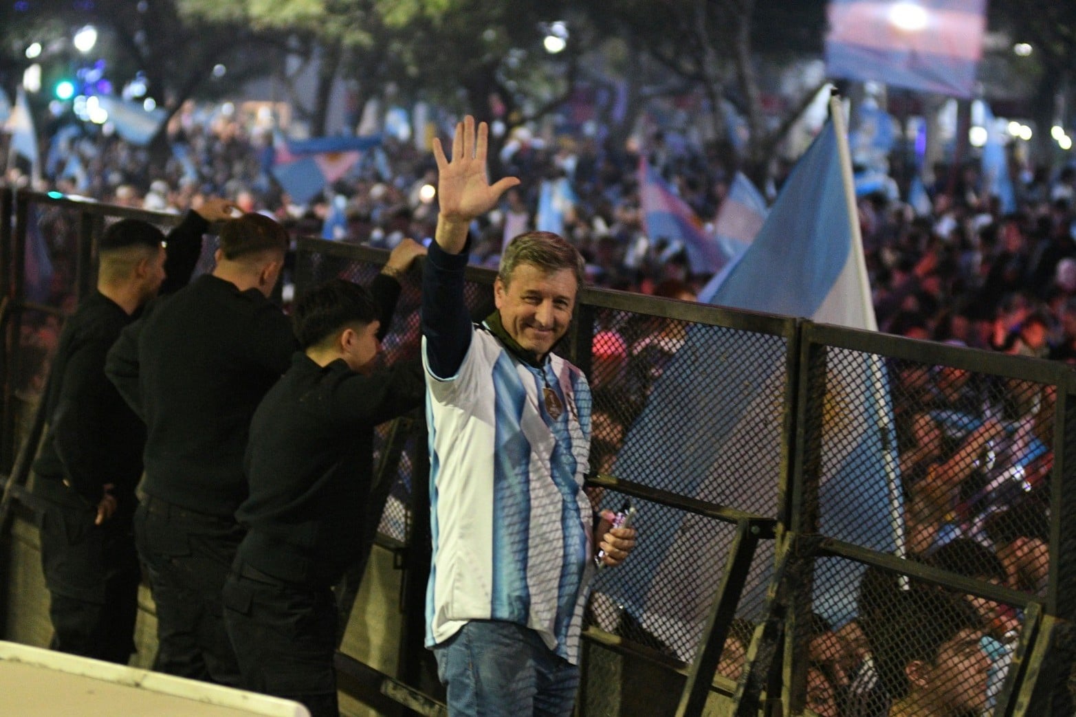 Santa Fe se tiño de celeste y blanco tras el triunfo de la Selección Argentina.