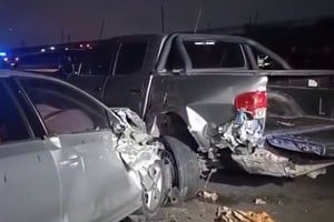 El siniestro ocurrió en la ruta nacional A008, a la altura de Uriburu,.