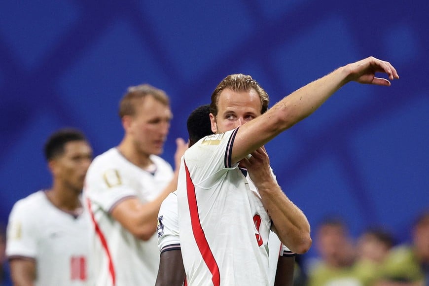 Soccer Football - FIFA World Cup 2026 - Semi Final - England v Argentina - Atlanta Stadium, Atlanta, Georgia, U.S. - July 15, 2026
England's Harry Kane looks dejected after Argentina's Lautaro Martinez scores their second goal IMAGN IMAGES via Reuters/Brett Davis