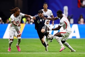 El partido fue muy disputado, de inicio a finl. Reuters.