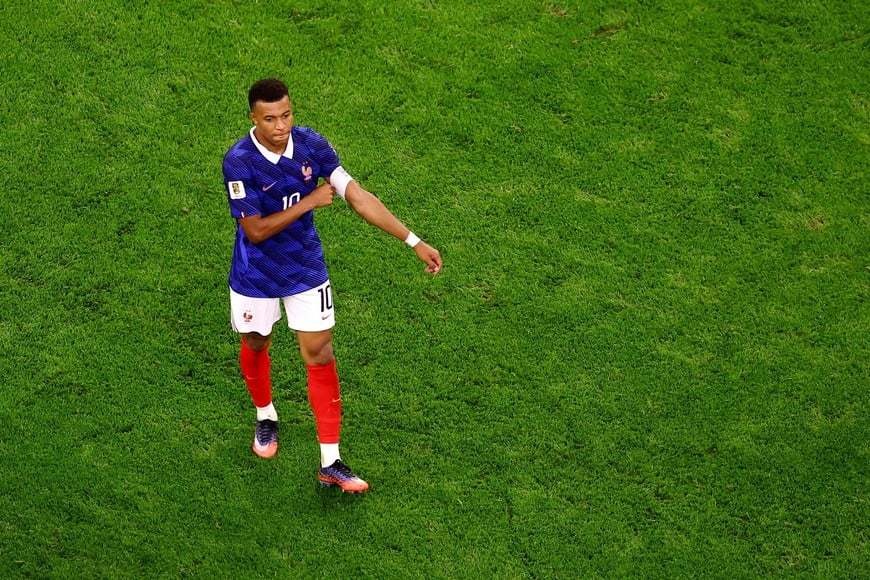 Soccer Football - FIFA World Cup 2026 - Semi Final - France v Spain - Dallas Stadium, Arlington, Texas, U.S. - July 14, 2026
France's Kylian Mbappe looks dejected after the match as France are eliminated from the World Cup REUTERS/Agustin Marcarian TPX IMAGES OF THE DAY