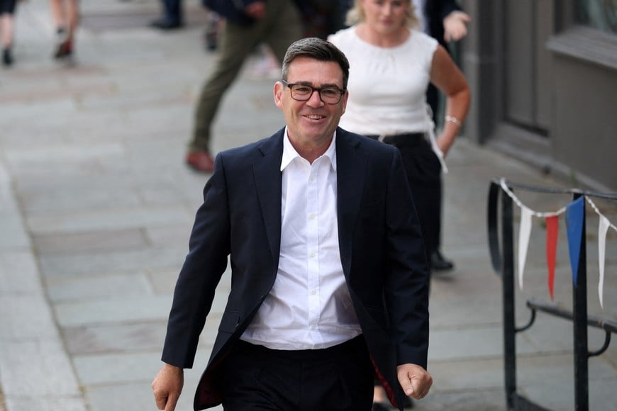 Newly elected leader of Britain's Labour Party Andy Burnham arrives for his first engagement as leader, in Gravesend, Kent, Britain, July 17, 2026. REUTERS/Isabel Infantes TPX IMAGES OF THE DAY