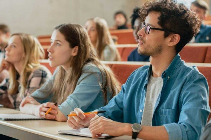 estudiantes universidad