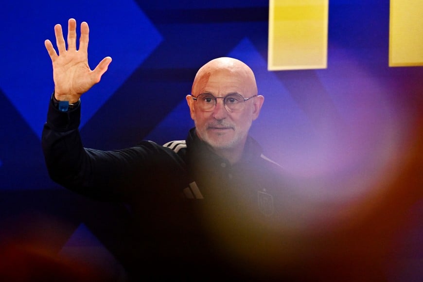 Soccer Football - FIFA World Cup 2026 - Spain's Rodri and Luis de la Fuente at the Fanatics Fest - Javits Center, New York City, New York, U.S. - July 17, 2026
Spain coach Luis de la Fuente at the Fanatics Fest REUTERS/Dylan Martinez