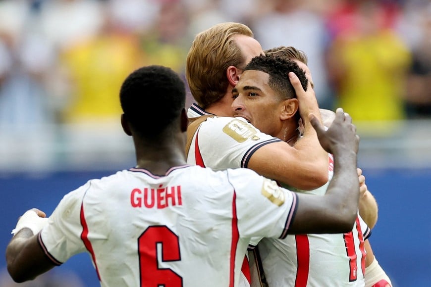 Soccer Football - FIFA World Cup 2026 - Bronze Final - France v England - Miami Stadium, Miami Gardens, Florida, U.S. - July 18, 2026
England's Jude Bellingham celebrates scoring their sixth goal with teammates REUTERS/Paul Childs