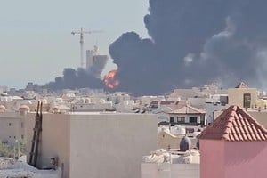 La Guardia Revolucionaria de Irán bombardeó posiciones clave de EE. UU. en Kuwait.