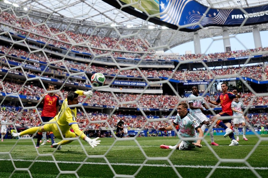 Soccer Football - FIFA World Cup 2026 - Quarter Final - Spain v Belgium - Los Angeles Stadium, Inglewood, California, U.S. - July 10, 2026
Spain's Fabian Ruiz scores their first goal past Belgium's Thibaut Courtois IMAGN IMAGES via Reuters/Kirby Lee