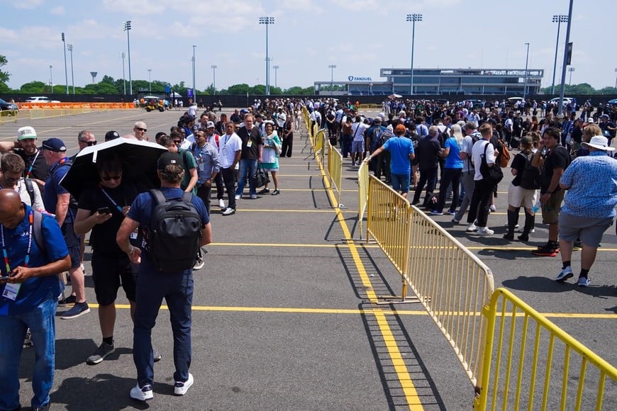Miles de hinchas comienzan a ingresar al MetLife Stadium para vivir la final del Mundial 2026.