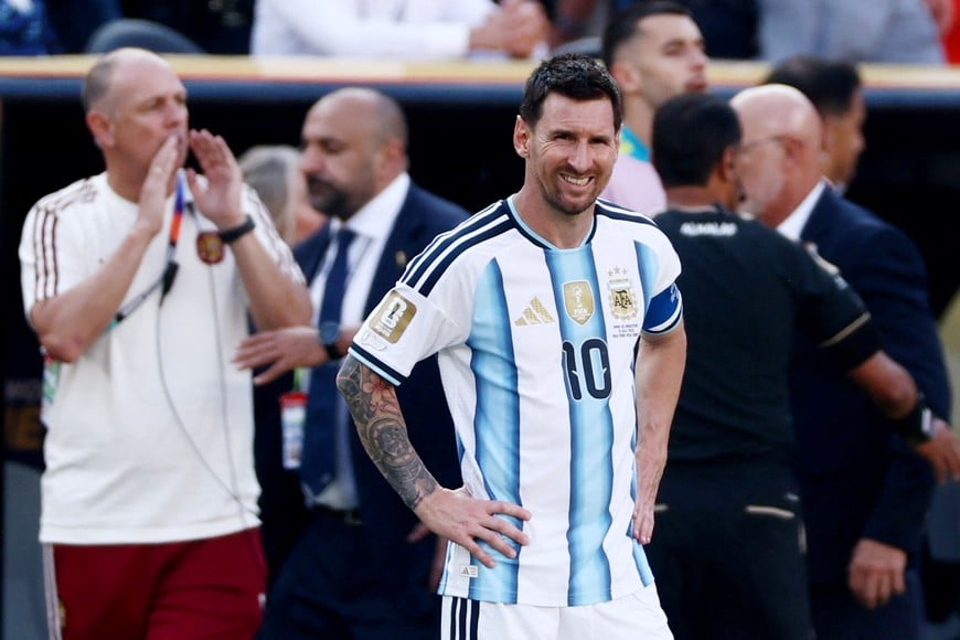 Soccer Football - FIFA World Cup 2026 - Final - Spain v Argentina - New York/New Jersey Stadium, East Rutherford, New Jersey, U.S. - July 19, 2026
Argentina's Lionel Messi looks dejected after Spain's Ferran Torres scores their first goal REUTERS/Lee Smith