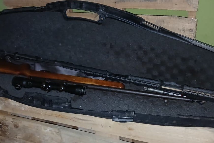 Festejaba con disparos al aire y terminó detenido: le secuestraron dos armas y municiones