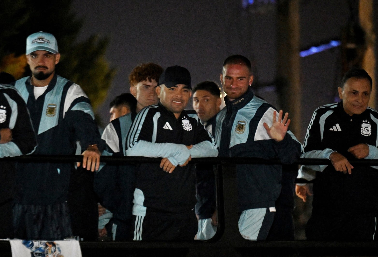 Jose Manuel López, Valentin Barco y Alexis Mac Allister.