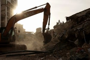 A casi un mes de los sismos, las tareas de rescate continúan y las cifras de muertos se actualizan día a día.