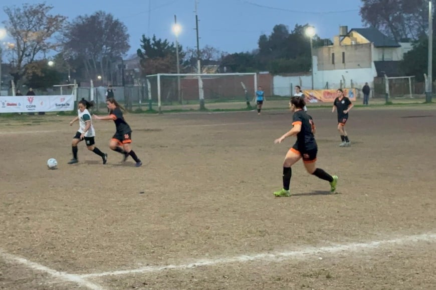 La revancha entre Social y ADIUR va el domingo en Rosario. Foto: Bianca Ossola.