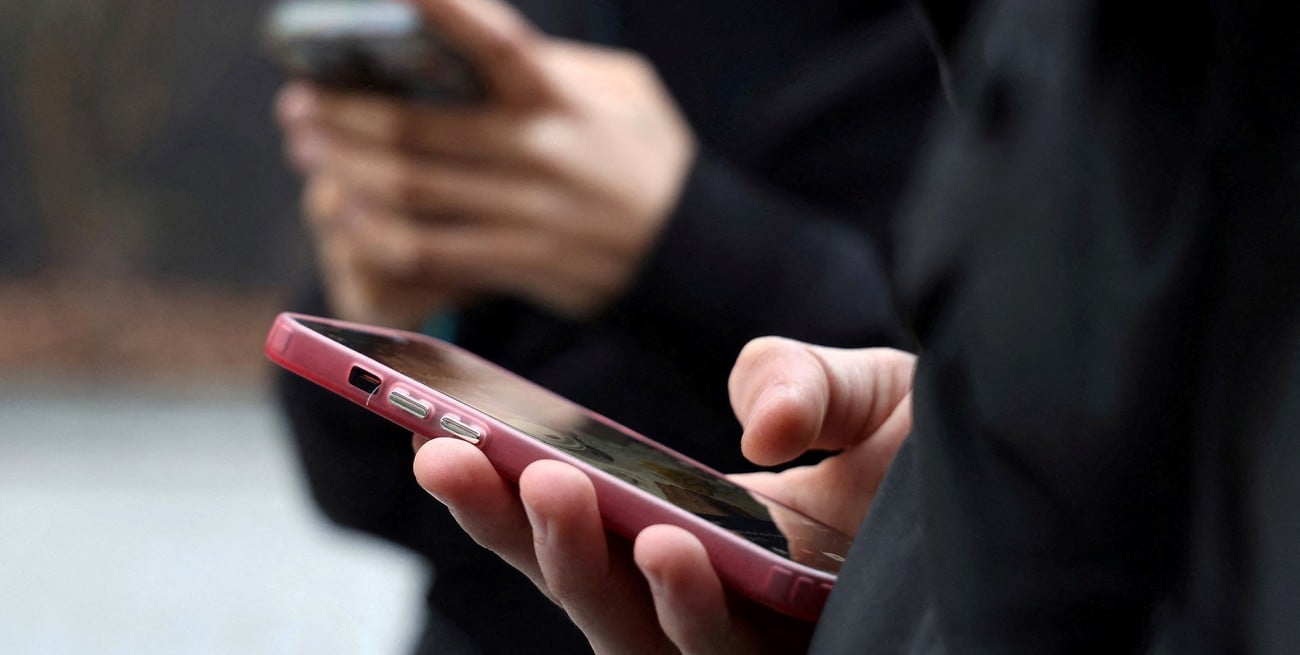 Francia se convierte en el primer país de Europa en prohibir las redes sociales a menores de 15 años