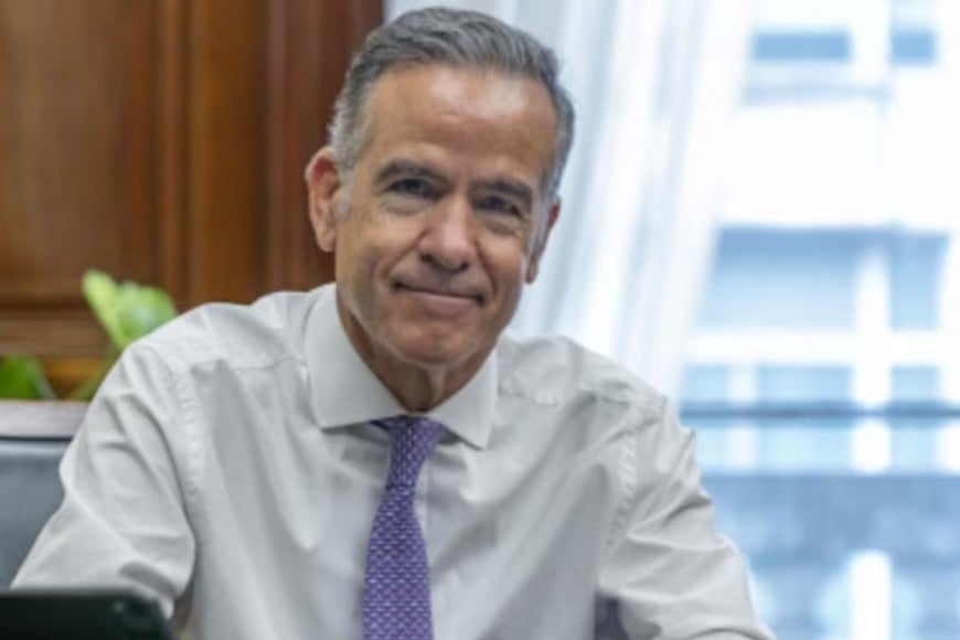 La salida de Gonzalo Pascual se conoció mediante el mismo decreto que la llegada de Lanari