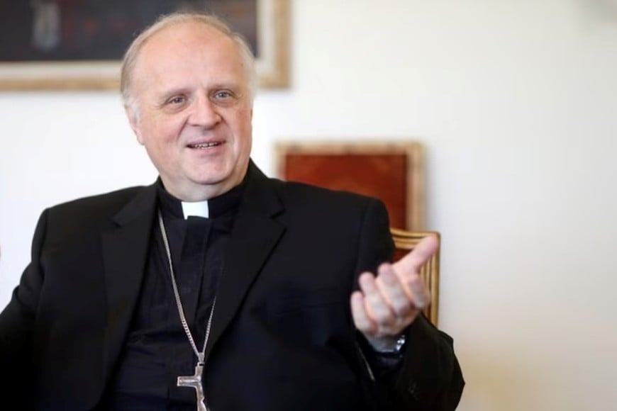 Monseñor Michael Wallace Banach arribó este miércoles al aeropuerto internacional de Ezeiza