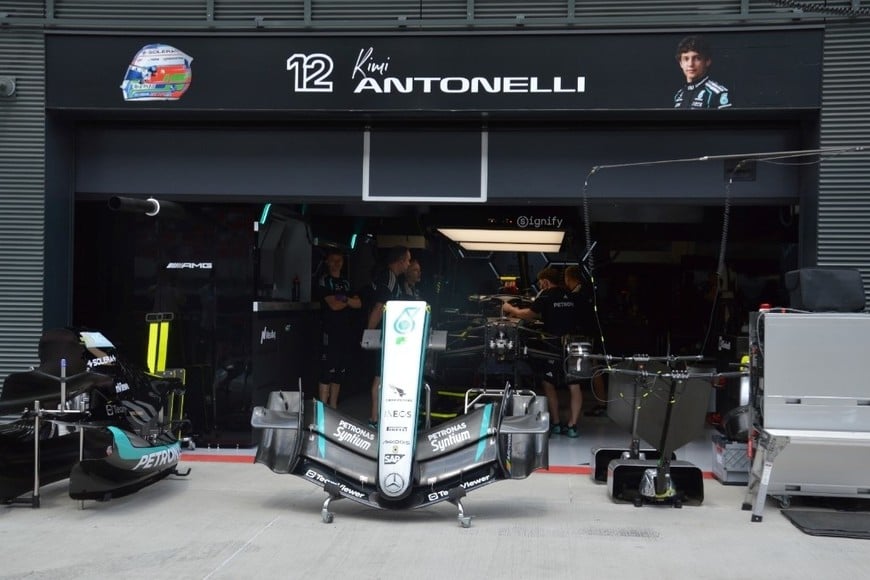 Los boxes de Kimi, líder absoluto de la Fórmula 1