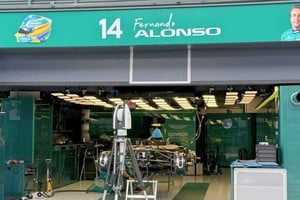 Fernando Alonso evitó anticipar cuánto podrá mejorar el coche antes de probar las nuevas piezas