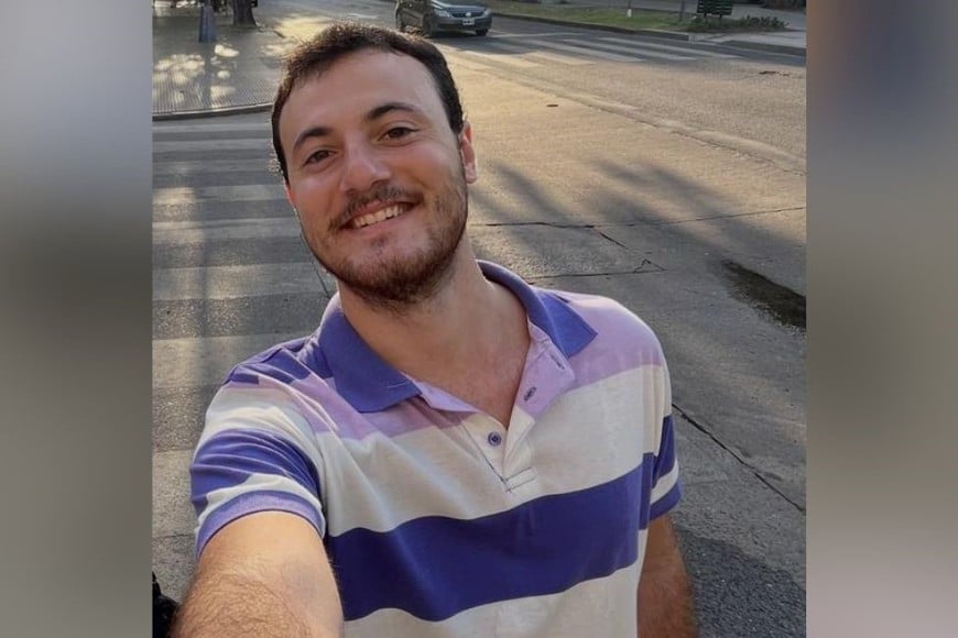 Pedido de paradero para Nicolás Agustín Ezcurra, quien fue visto por última vez el martes 22 de julio en Arroyo Leyes.