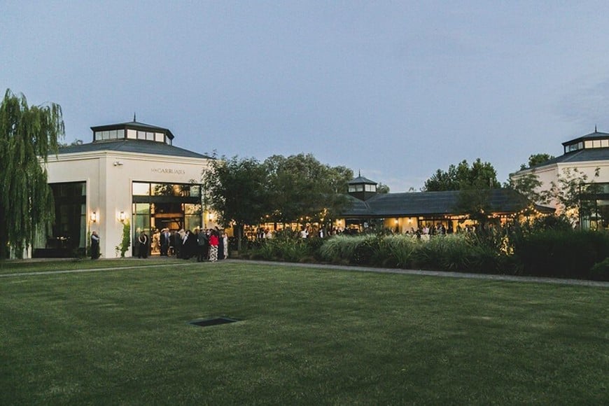 El festejo de la boda de Tini y De Paul tendría lugar en Dok Haras, un exclusivo complejo ubicado en la localidad de Exaltación de la Cruz, en la provincia de Buenos Aires.