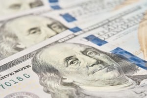 El dólar MEP cerró en $1.514,13 comprador y $1.514,74 vendedor, con un spread de $0,61.